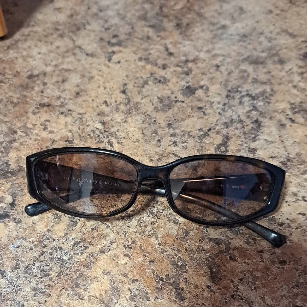 Authentic Valentino Garavani Sunglasses Italy Gorgeous! - Picture 9 of 13